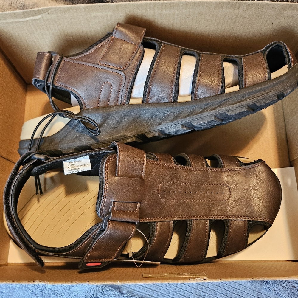 St. Johns Bay Fairport Brown Men's Brown Leather Sandals 11 M